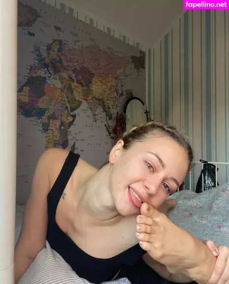 K Flexiblefeet OnlyFans Thumbnail #inRwwJ9Ss9
