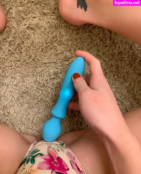 K Lynlyn OnlyFans Thumbnail #Yi3VqjjyK1
