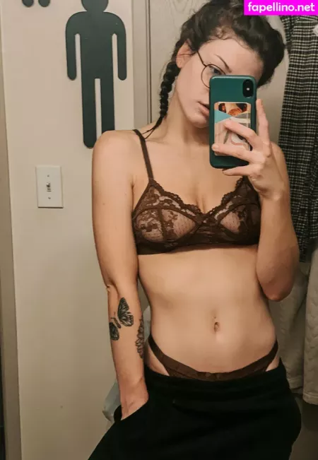 K Lynlyn OnlyFans Thumbnail #wGtN67mESL