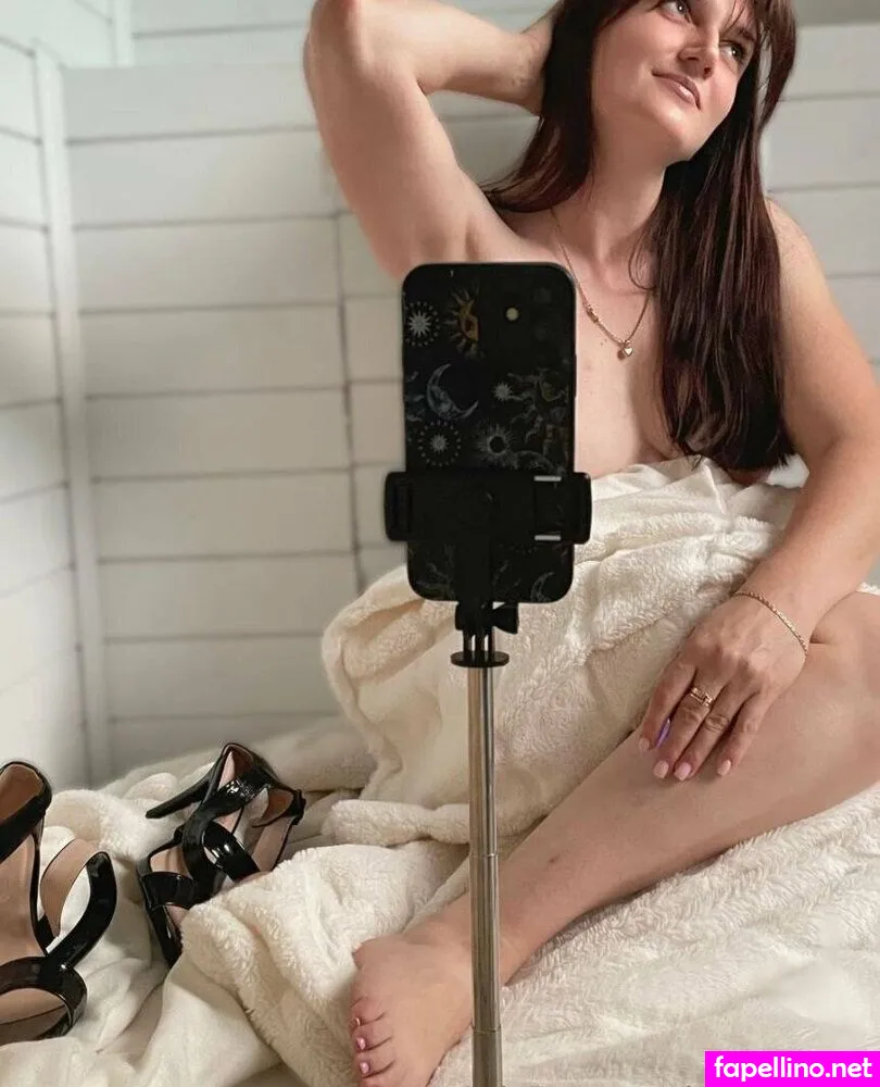 k1ra_honey, kishor_honey_ Nude Leaked OnlyFans Photo #CFoL91ClDC