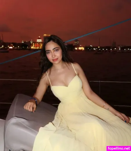 Kaashvi Hiranandani OnlyFans Thumbnail #BtHsqegiF7