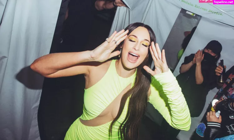 Kacey Musgraves OnlyFans Thumbnail #ULN98GcIO5
