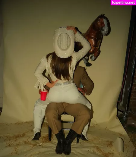 Kacey Musgraves OnlyFans Thumbnail #XAbbut941g