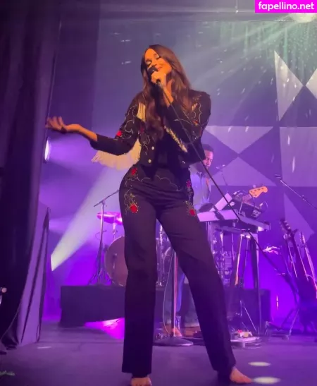 Kacey Musgraves OnlyFans Thumbnail #bVePwPKwK2
