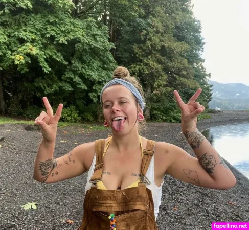 Kaela Wilton OnlyFans Thumbnail #A6qkXcJCzy