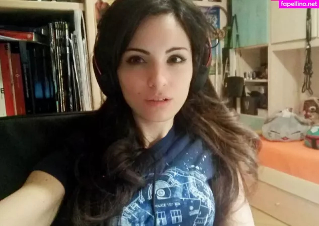 Kafkanya OnlyFans Thumbnail #2WEOnaVoHQ