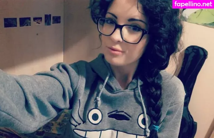 Kafkanya OnlyFans Thumbnail #84S4HcauGx