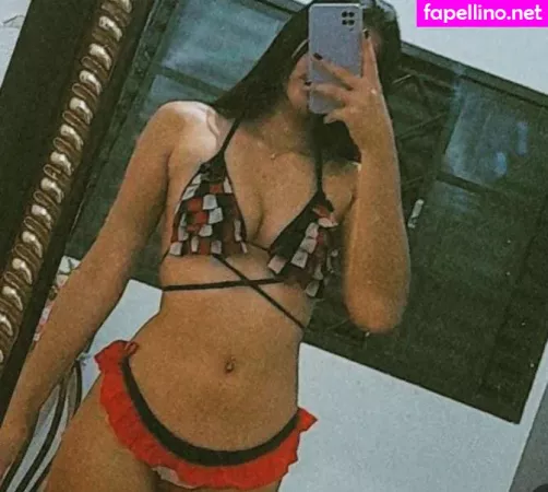 Kahsouzinhah OnlyFans Thumbnail #2sFbdLyv8i