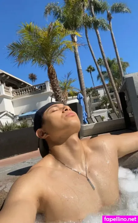 Kaifantasy OnlyFans Thumbnail #6GQMJebf2i