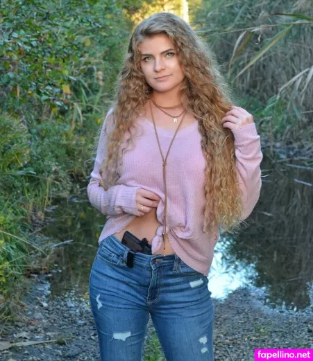 Kaitlin Bennett OnlyFans Thumbnail #0otqy8UMff