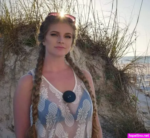 Kaitlin Bennett OnlyFans Thumbnail #B49fpbKgOE