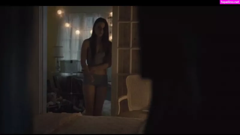 Kaitlyn Dever OnlyFans Thumbnail #eABaW8USHo