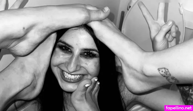 Kaitlyn Katsaros OnlyFans Thumbnail #CeikgQ8AN2