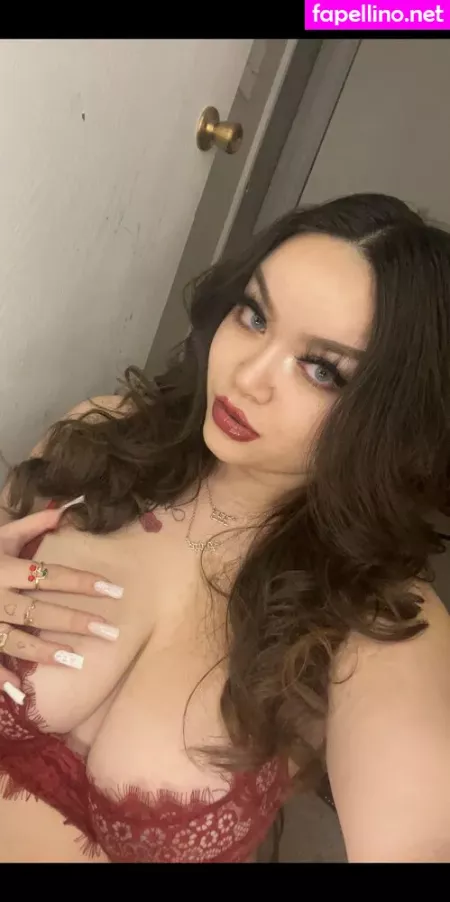 Kalanilee Main Profile Photo