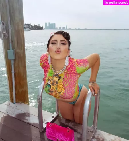 Kali Uchis OnlyFans Thumbnail #2EusEsOsQU