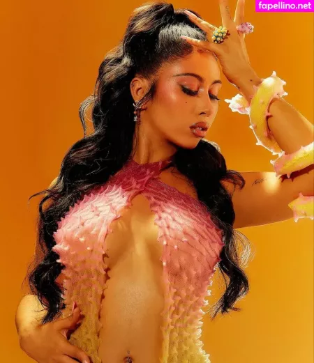 Kali Uchis OnlyFans Thumbnail #H6kmtmKA4k