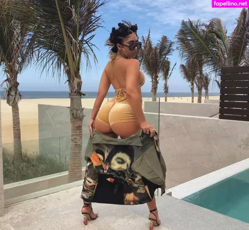 Kali Uchis OnlyFans Thumbnail #YyS2x2xIeo