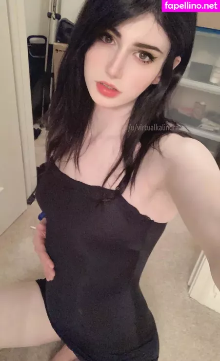 Kalindra Chan OnlyFans Thumbnail #xvqzL1folf