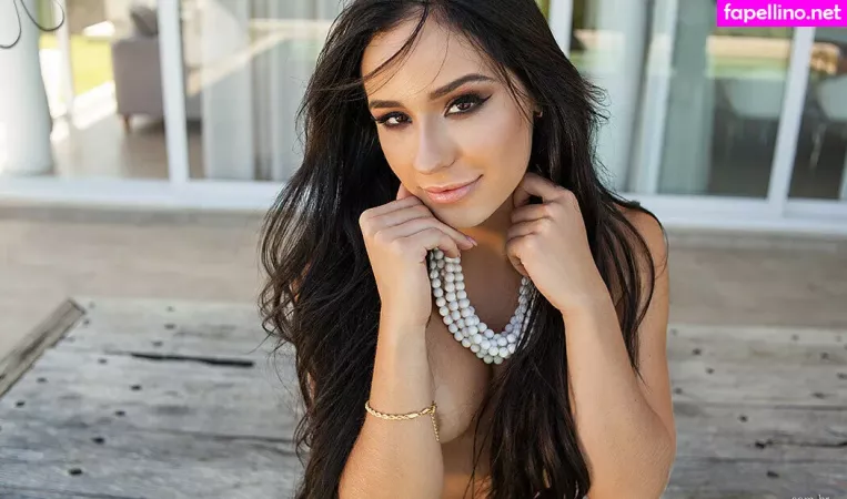 Kalinka Rocha OnlyFans Thumbnail #oTMTsZhl58