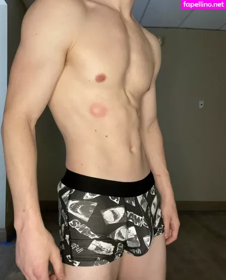 Kallen2044 OnlyFans Thumbnail #hM0Bh8G8zU