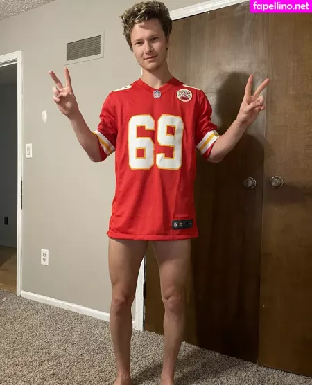 Kallen2044 OnlyFans Thumbnail #zb7JHk7Pf7