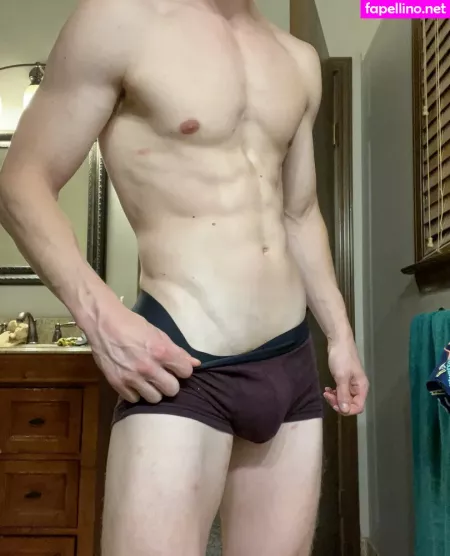 Kallen2044 OnlyFans Thumbnail #zzP5ACHHn3