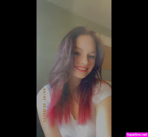 Kallie OnlyFans Thumbnail #RsJVKdDKLa