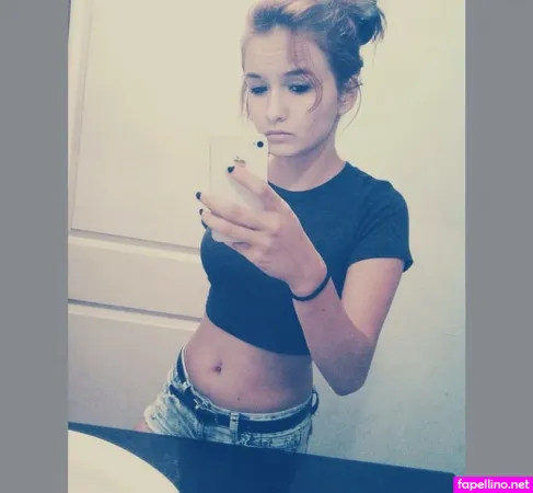 Kallie OnlyFans Thumbnail #WqNDCHDH6i