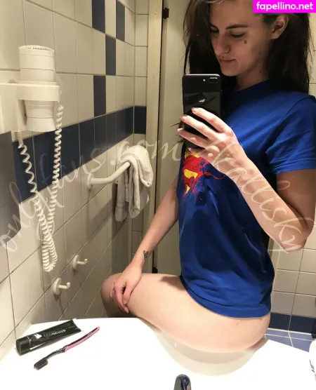 Kalliskyfree OnlyFans Thumbnail #iJ1xA8iFYD