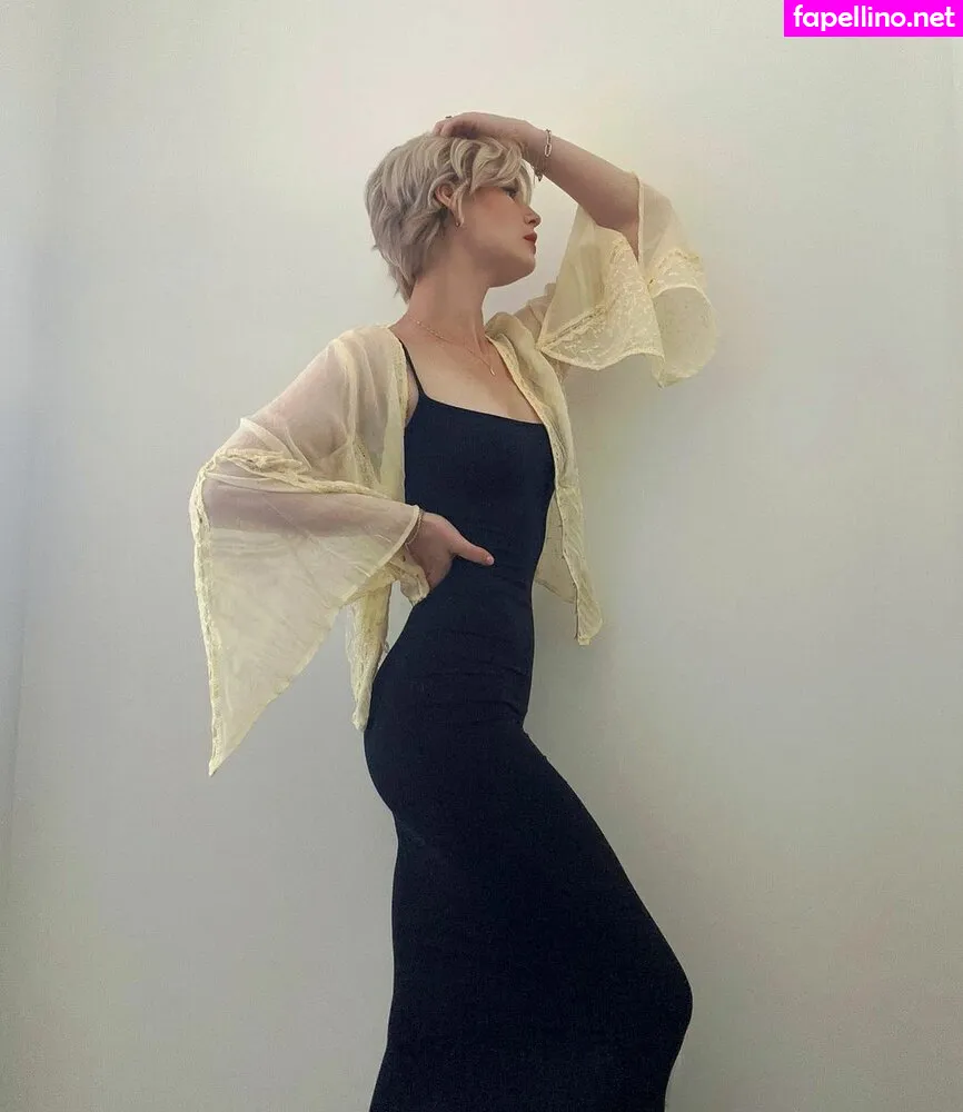kallmekris, kriscollins Nude Leaked OnlyFans Photo #oZYKn8heib