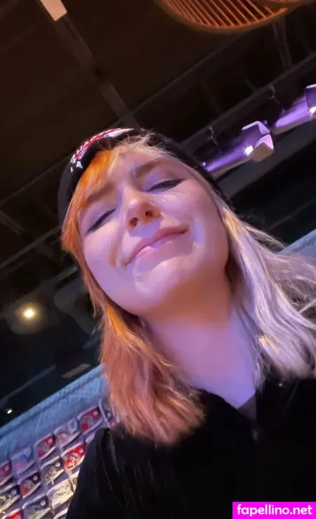 Kalzefree OnlyFans Thumbnail #carZj2c7Qk