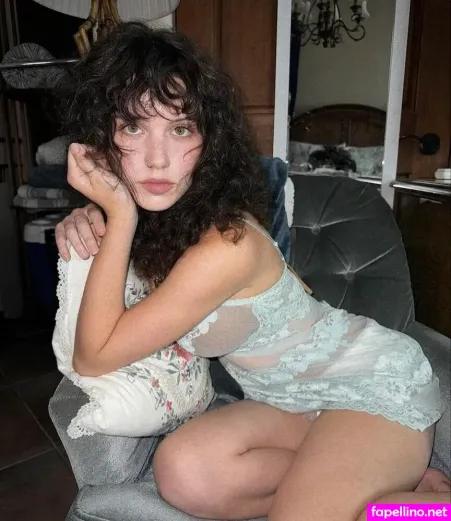 Kambriachaerose OnlyFans Thumbnail #uLL6zUsQwX