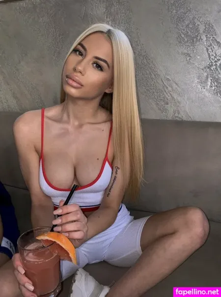Kamie77 OnlyFans Thumbnail #wop4WXBkCc