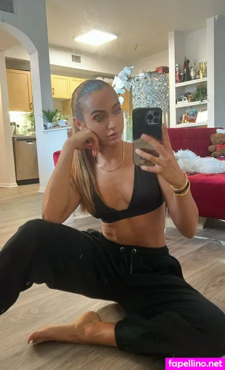 Kamila Davies 1 OnlyFans Thumbnail #Q9QH01Kw0r