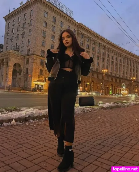 Kamila Heels OnlyFans Thumbnail #i1HEOWK12d