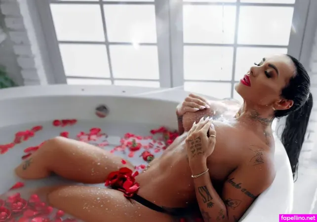 Kamila Simioni OnlyFans Thumbnail #cxlpR6uHqs