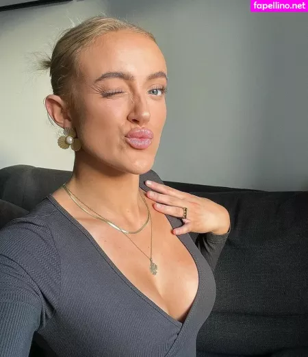 Kamilla Due OnlyFans Thumbnail #IRTqEpNJ4j