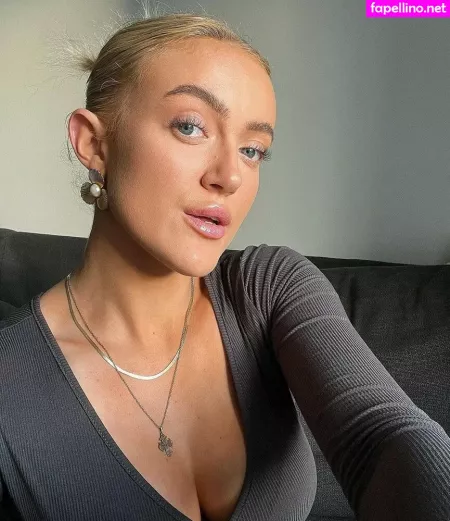 Kamilla Due OnlyFans Thumbnail #lSN9l81n9N