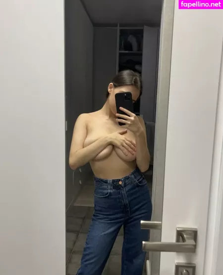 Kamilla Karieva OnlyFans Thumbnail #8G1S0eMosH