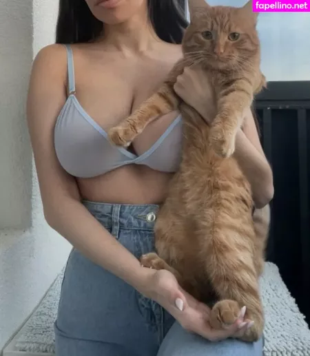 Kamilla Karieva OnlyFans Thumbnail #yYLbVD7Ppg