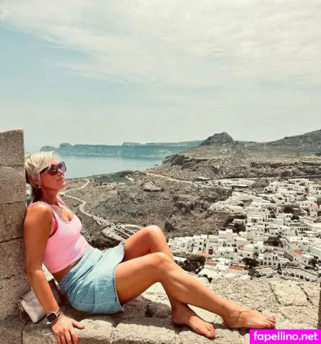 Kamilla Senjo OnlyFans Thumbnail #7MH1bDVAmu