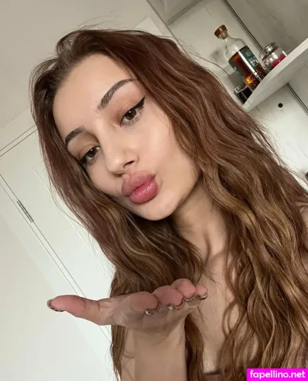 Kamilla Star OnlyFans Thumbnail #3LEB2alf3j