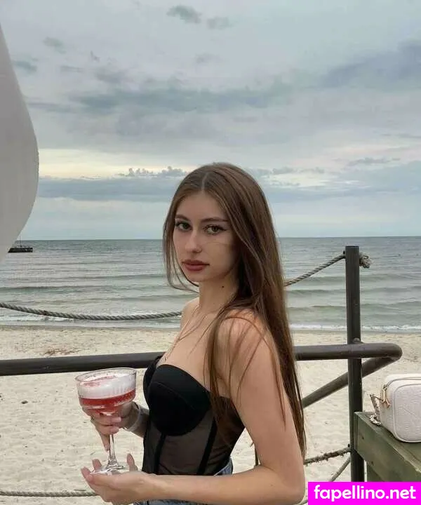 kamilla_free, kamilla_vanilla Nude Leaked OnlyFans Photo #cLRJFNWcvE