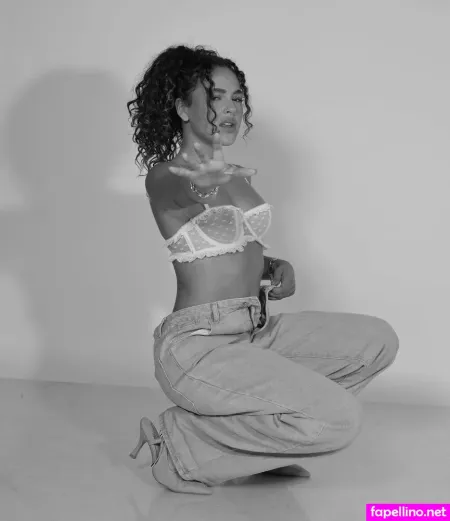 Kamilya Peer Levi OnlyFans Thumbnail #KvCjkpENgB