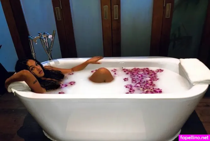 Kamilya Peer Levi OnlyFans Thumbnail #iKHKpXKdC4