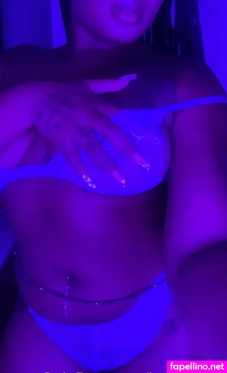 Kandidly K OnlyFans Thumbnail #QNMFrA8UVM