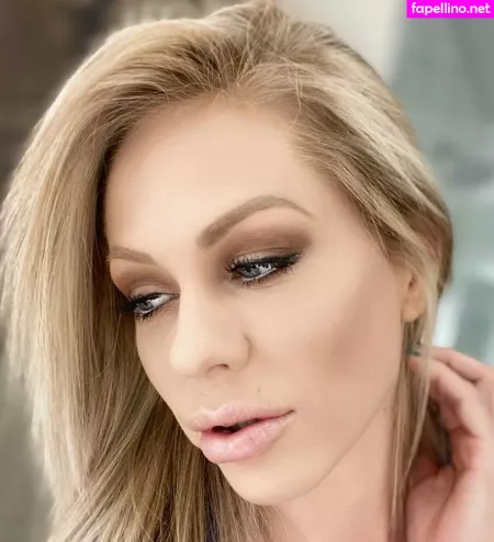 Kandie Angel OnlyFans Thumbnail #0S6mR1ttRn