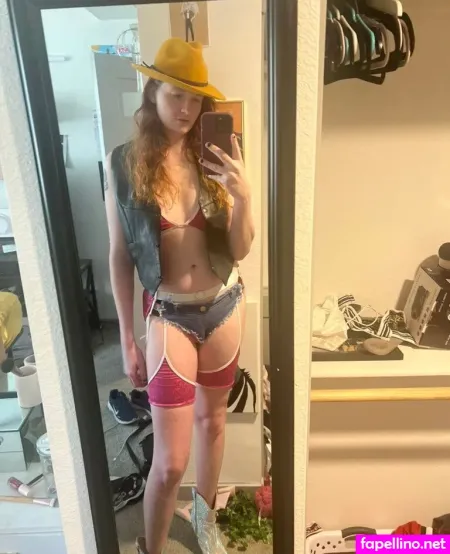 Kapri Sun OnlyFans Thumbnail #oYPWNNsNXq