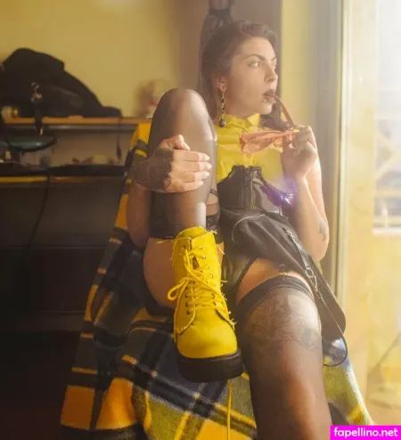 Kara Kraxa OnlyFans Thumbnail #W1NtSmsYnC