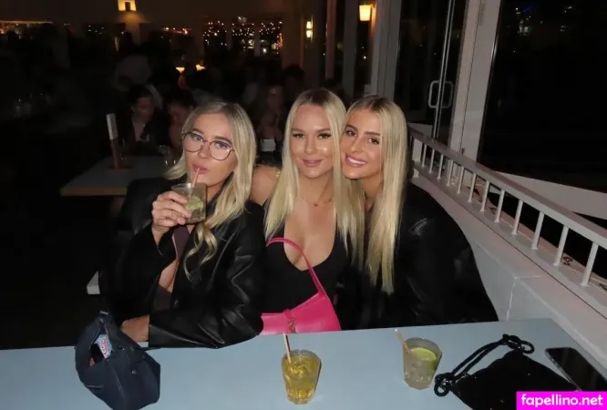 Kara Mia Van Pletzen OnlyFans Thumbnail #IKvfdqixR2